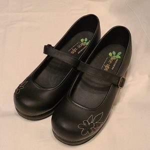 Sketchers tone-ups maryjane clogs